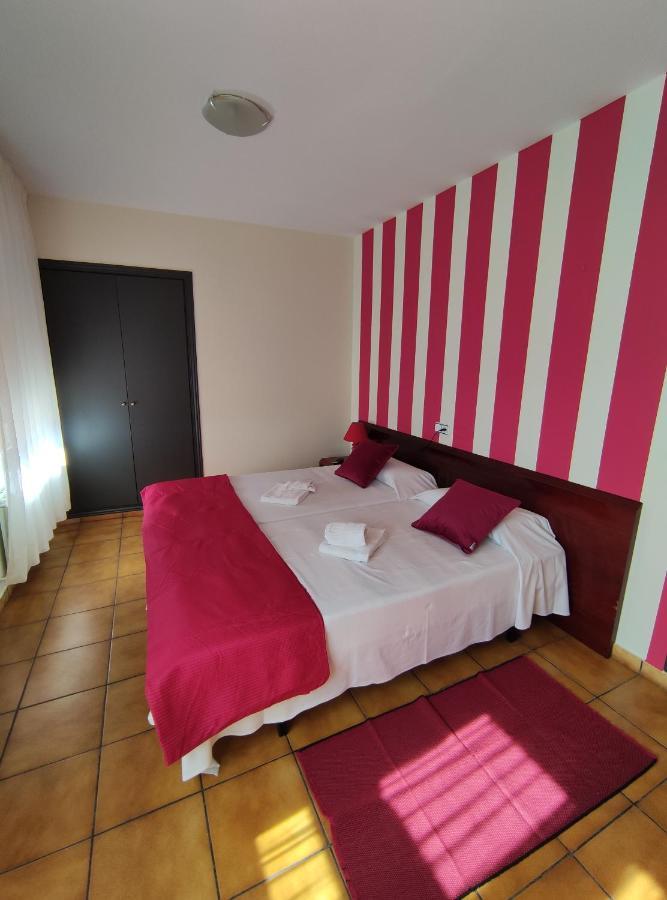 Hostal San Andres Сория Екстериор снимка