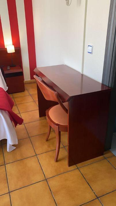 Hostal San Andres Сория Екстериор снимка